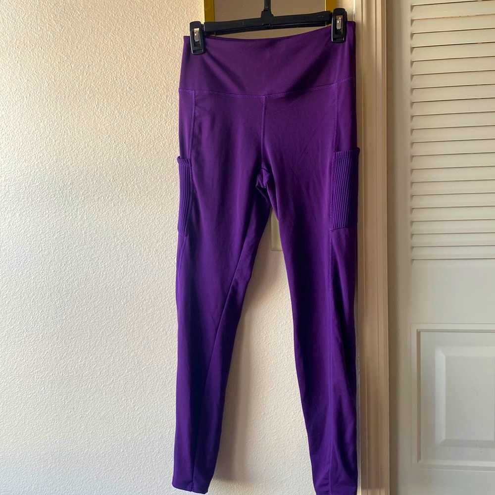 Cali Active Leggings with Tech Pockets 💜